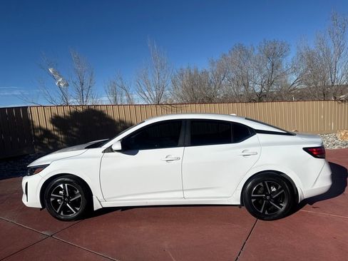 Used 2024 Nissan Sentra SV w/ All-Weather Package image 4