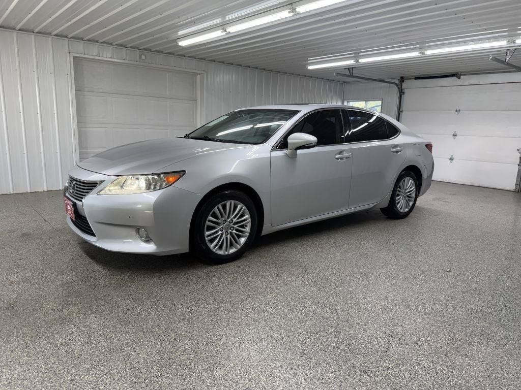 Used 2013 Lexus ES 350 w/ Luxury Pkg FWD image 3