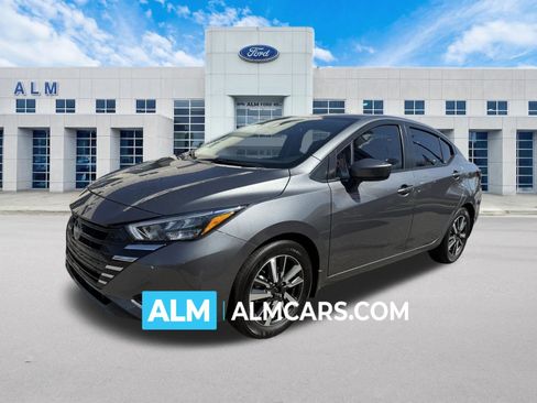 Used 2025 Nissan Versa SV w/ Trunk Package image 1