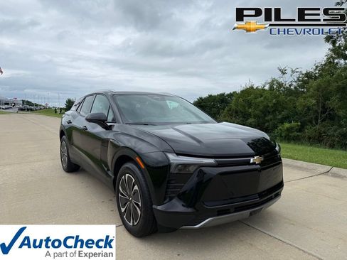 Used 2025 Chevrolet Blazer EV LT AWD/4WD image 1