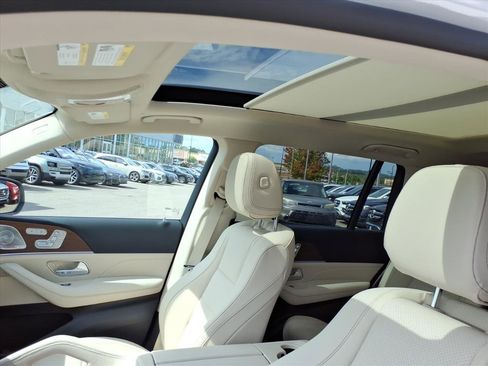 Used 2026 Mercedes-Benz GLS 450 GLS 450 image 10