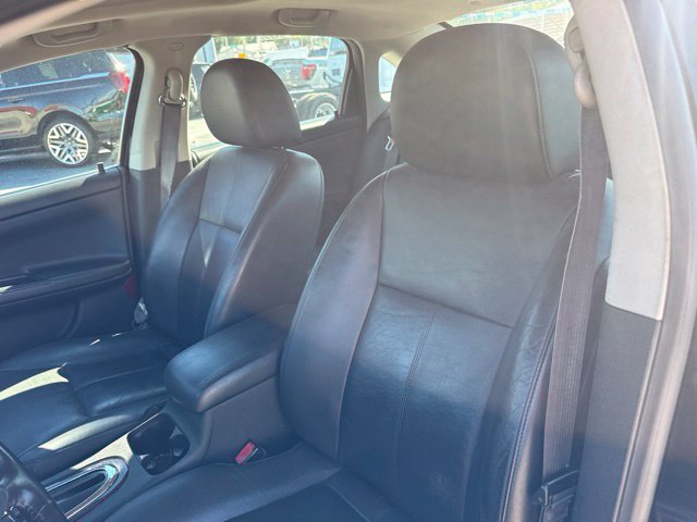 Used 2012 Chevrolet Impala LTZ FWD image 17