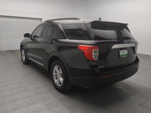 Used 2022 Ford Explorer XLT image 5