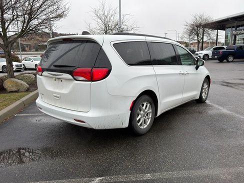 Used 2021 Chrysler Voyager LXi image 9