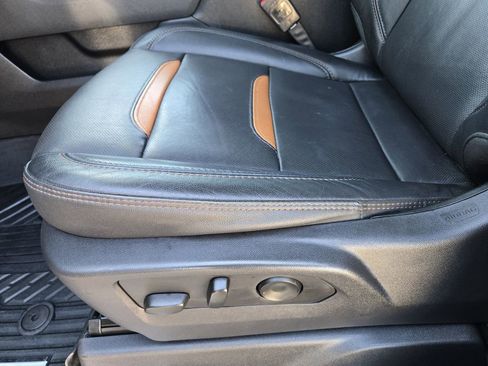 Used 2024 GMC Sierra 2500 AT4 w/ AT4 Premium Plus Package AWD/4WD image 20