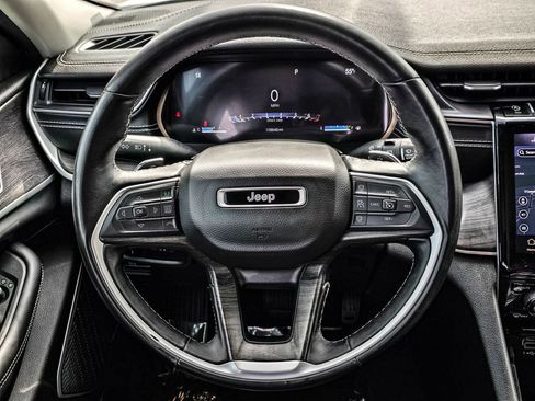 Used 2022 Jeep Grand Cherokee Limited AWD/4WD image 26