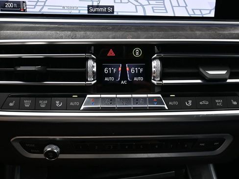 Used 2019 BMW X5 xDrive40i w/ Premium Package 2 image 24