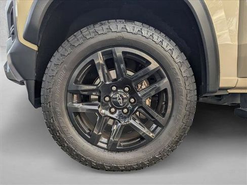 Used 2023 Chevrolet Colorado Trail Boss w/ Advanced Trailering Package AWD/4WD image 13