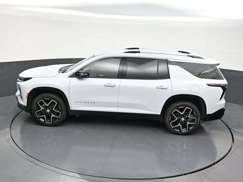 Used 2026 Chevrolet Traverse High Country FWD image 19