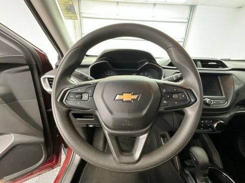 Used 2022 Chevrolet TrailBlazer LT AWD/4WD image 8