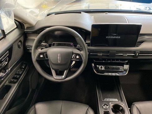 New 2025 Lincoln Corsair Reserve w/ Equipment Group 202A image 33