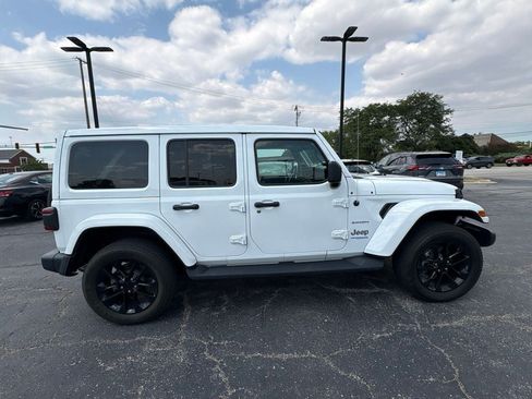 Used 2021 Jeep Wrangler Unlimited Sahara w/ Cold Weather Group AWD/4WD image 3