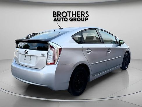 Used 2012 Toyota Prius Three w/ Solar Roof Pkg FWD image 12