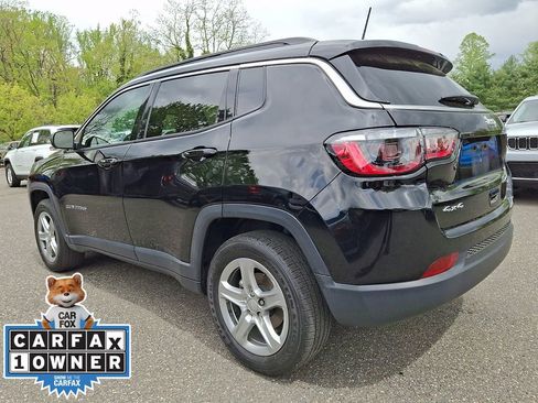 Used 2023 Jeep Compass Latitude w/ Sun and Sound Group AWD/4WD image 4