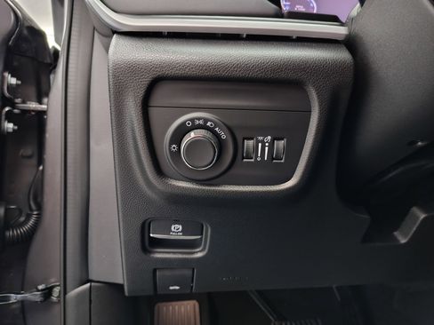 New 2025 Jeep Grand Cherokee Laredo X w/ Luxury Tech Group I image 42