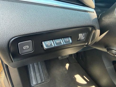 Used 2023 Buick Enclave Avenir FWD image 15