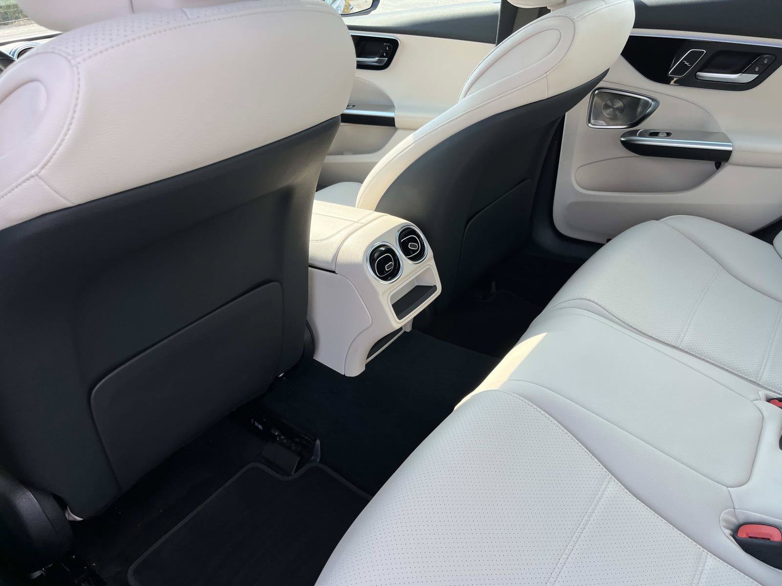 Certified 2024 Mercedes-Benz C 300 Sedan image 18