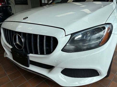 Used 2017 Mercedes-Benz C 300 4MATIC Sedan w/ Premium 1 Package image 9