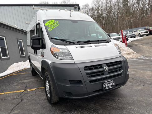 Used 2018 RAM ProMaster 2500 w/ Interior Convenience Group image 2
