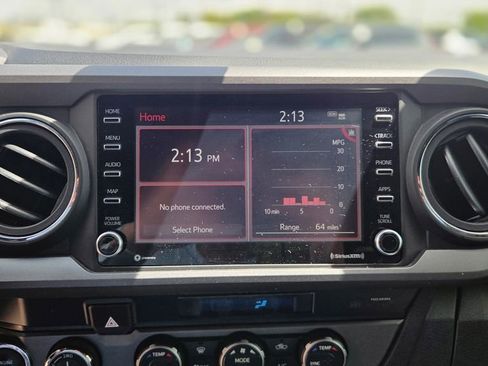 Used 2022 Toyota Tacoma TRD Off-Road w/ Technology Package AWD/4WD image 22