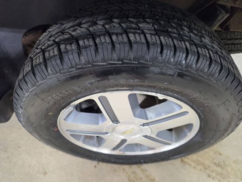 Used 2005 Chevrolet TrailBlazer EXT 4WD w/ LS Preferred Equipment Group image 12
