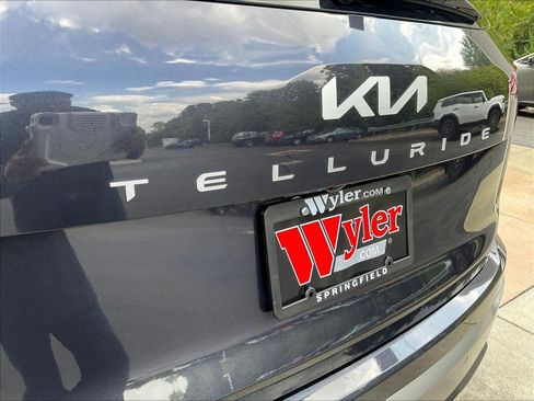 Used 2025 Kia Telluride S AWD/4WD image 23