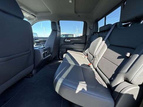 Used 2024 GMC Sierra 1500 SLT w/ SLT Premium Package image 9