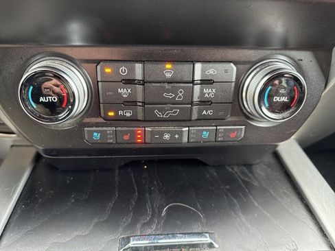 Used 2019 Ford F150 Platinum w/ Technology Package image 46