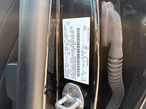 Used 2024 Ford Escape Active AWD/4WD image 29