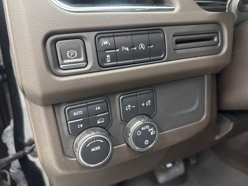 Used 2023 Chevrolet Tahoe LT image 12