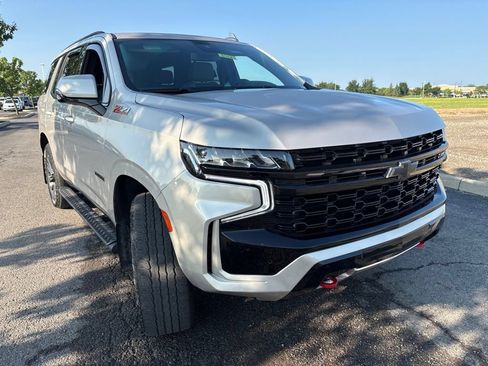 Used 2023 Chevrolet Tahoe Z71 w/ Luxury Package AWD/4WD image 13