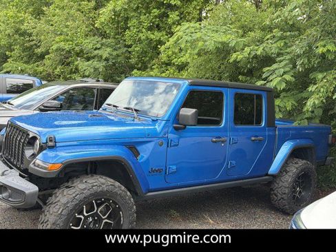 Used 2022 Jeep Gladiator Sport AWD/4WD image 4
