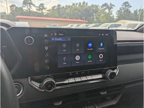 Used 2022 Chevrolet Colorado W/T w/ LPO, Power Package RWD image 16