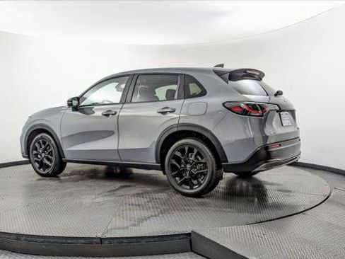 Used 2025 Honda HR-V Sport image 6
