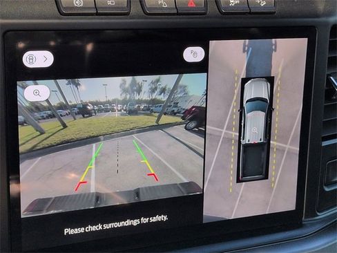 Certified 2024 Ford F350 Platinum image 21