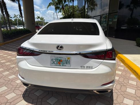 Used 2025 Lexus ES 350 w/ Premium Package FWD image 9