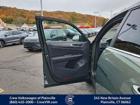 New 2026 Volkswagen Atlas Cross Sport SE image 27