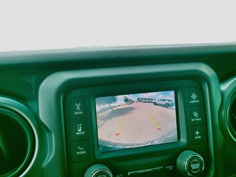 Used 2021 Jeep Wrangler Unlimited Sport AWD/4WD image 16