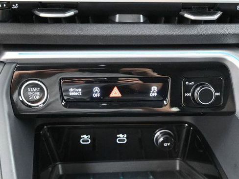 Used 2025 Audi Q5 Premium Plus AWD/4WD image 23