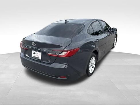 Used 2025 Toyota Camry LE FWD image 5