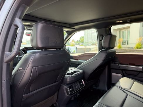 Used 2022 Ford F150 Lariat w/ Equipment Group 502A High AWD/4WD image 14