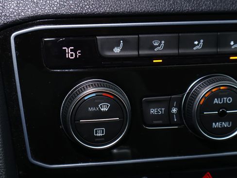 Used 2022 Volkswagen Atlas SE image 28