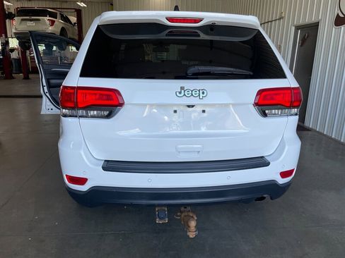 Used 2016 Jeep Grand Cherokee Laredo w/ Quick Order Package 23E AWD/4WD image 25
