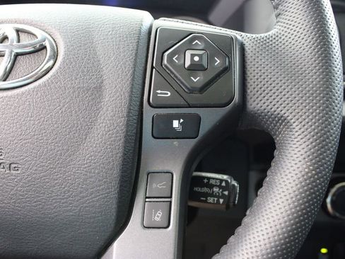 Used 2023 Toyota Tacoma TRD Off-Road w/ TRD Premium Off Road Package AWD/4WD image 28