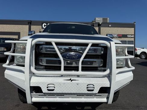 Used 2013 Ford F250 Lariat w/ Lariat Ultimate Pkg image 4