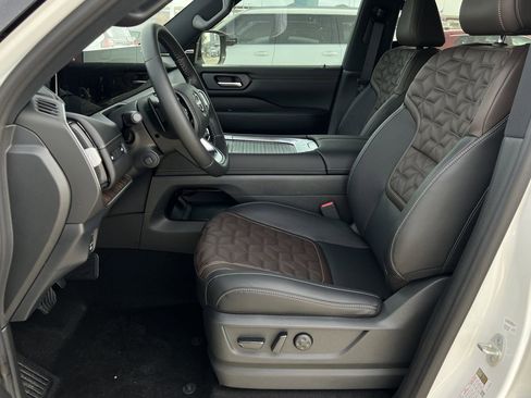 New 2026 Nissan Armada Platinum image 13