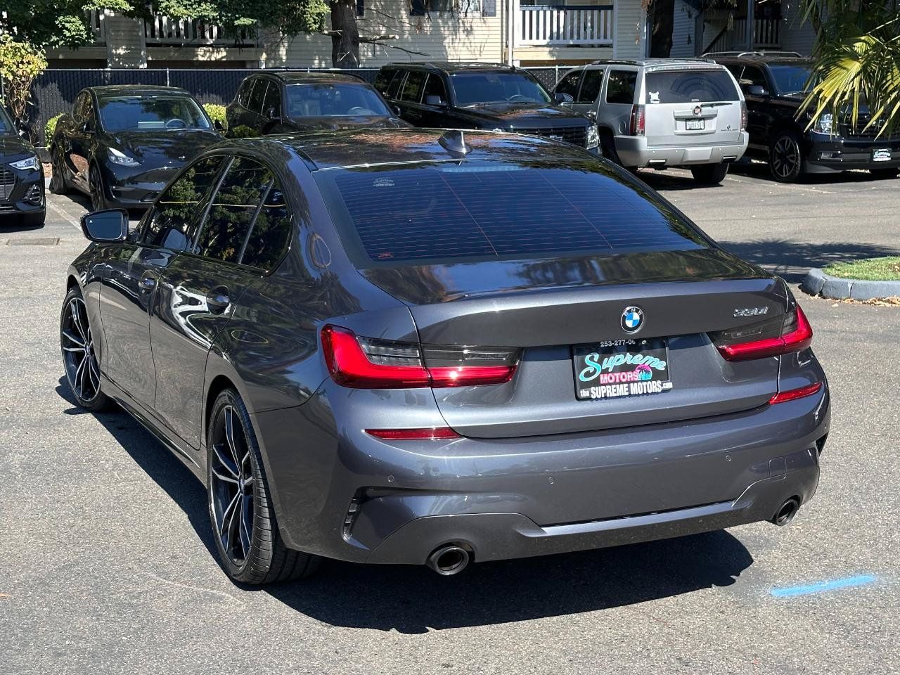 Used 2020 BMW 330i Sedan w/ Executive Package RWD image 9