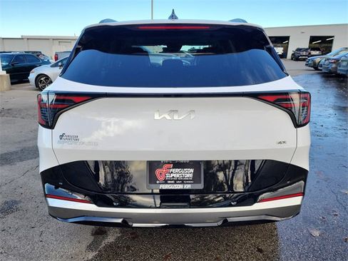 New 2026 Kia Sportage SX image 4