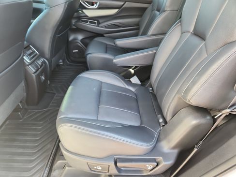 Used 2022 Subaru Ascent Limited w/ Technology Package AWD/4WD image 11
