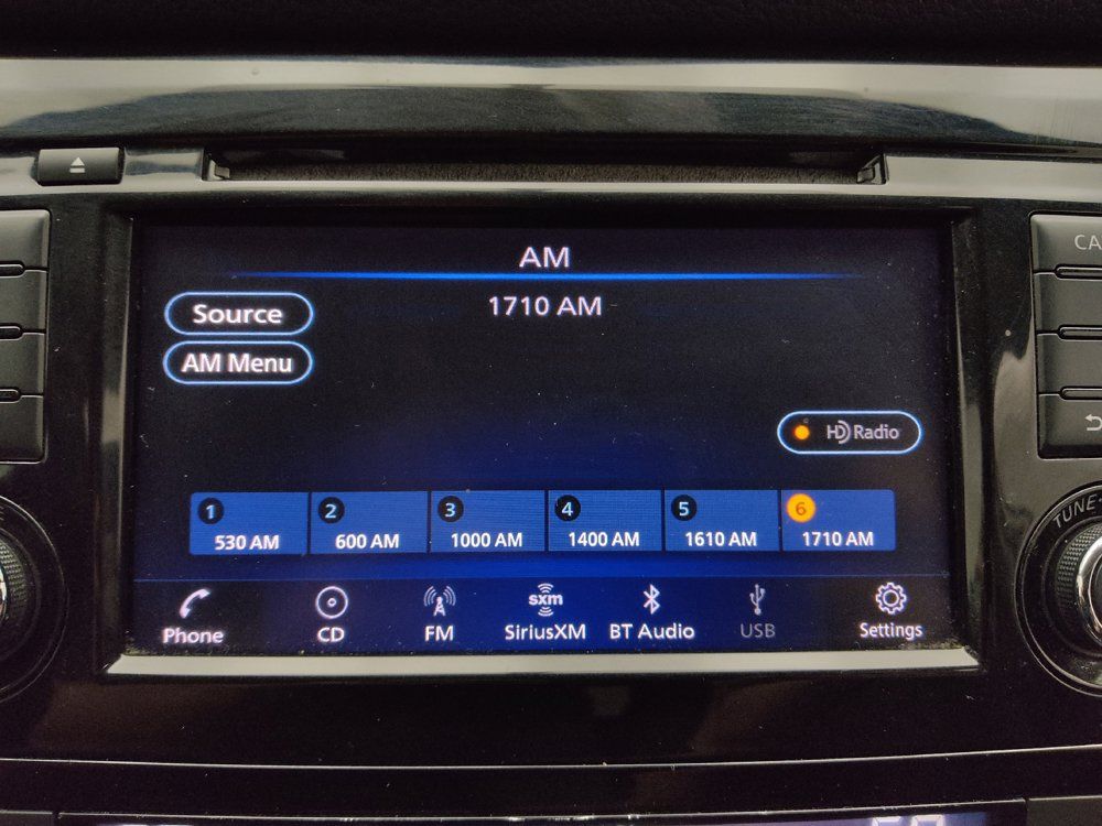 Used 2018 Nissan Rogue SV w/ Sun & Sound Touring Package AWD/4WD image 25